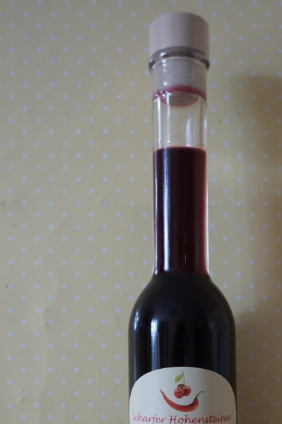 Scharfer Hohensteiner - Sauerkirschlikör mit Chili
